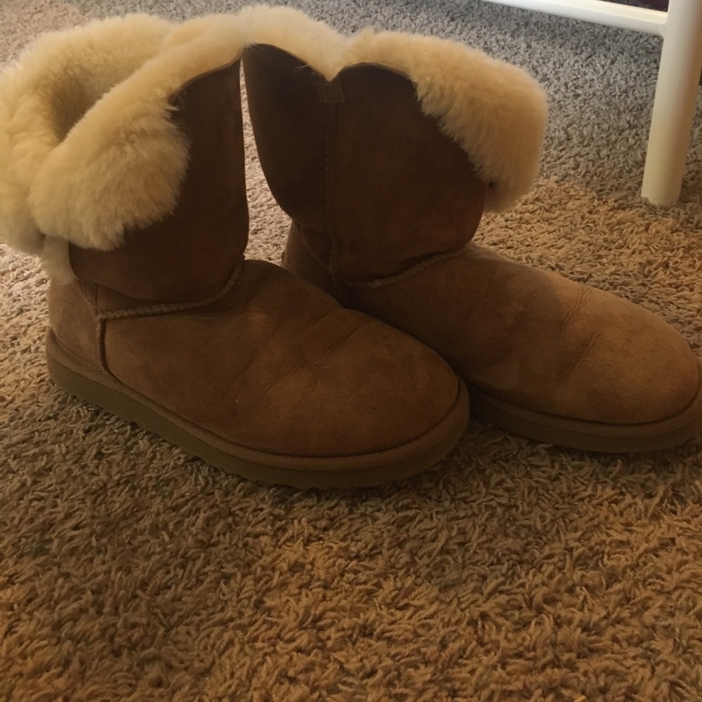 tan Uggs