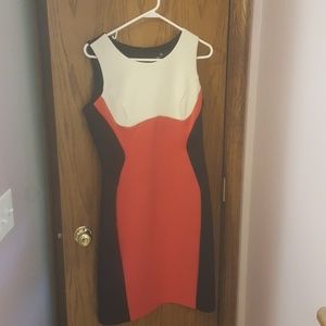 Ronni Nicole color-blocked scuba dress