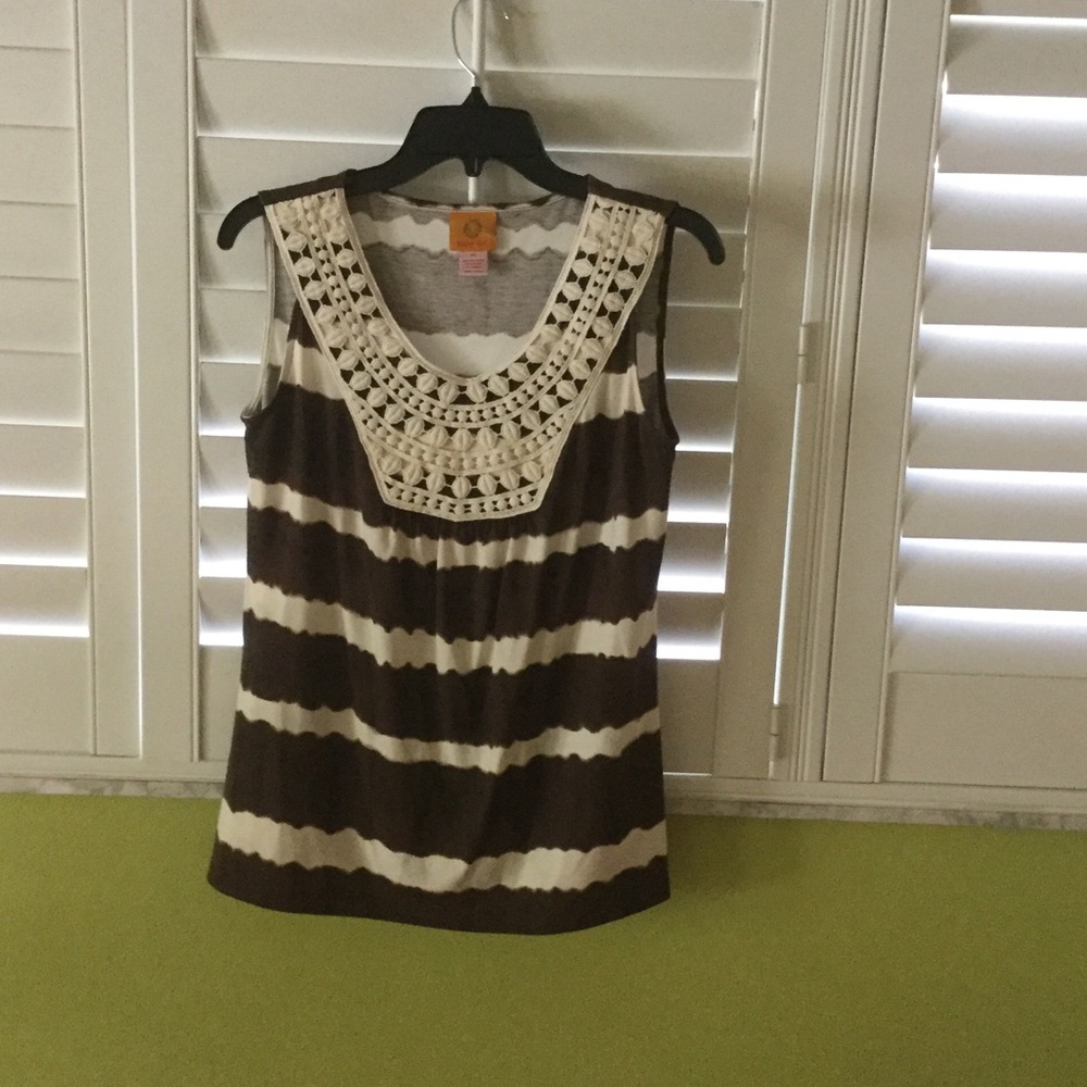 Brown and White Sleeveless Shirt