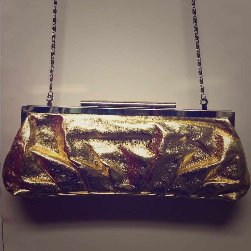 Gold clutch