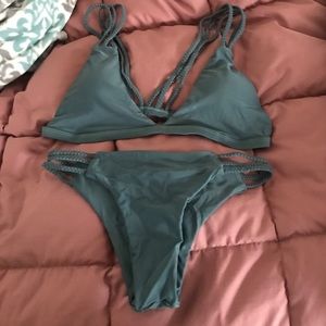 Never worn romwe fashion swimsuit