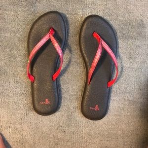 SANUK Flip Flops
