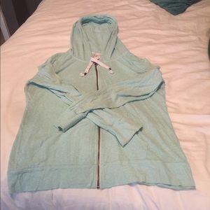 Comfy light weight sweatshirt
