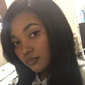 Meet your Posher, Ariel