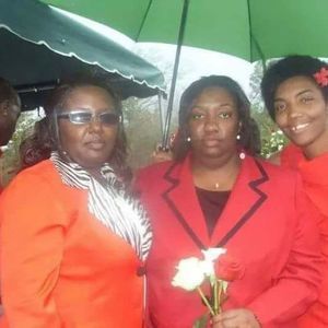 Meet your Posher, Carlos