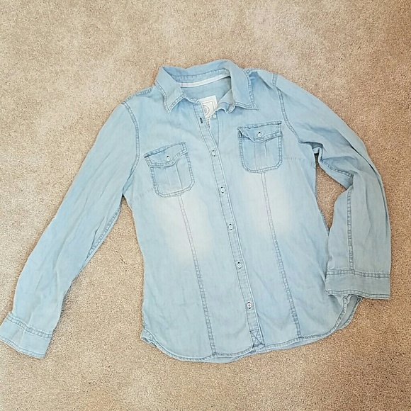 SO Tops - So denim button up large