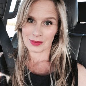 Meet your Posher, Denise