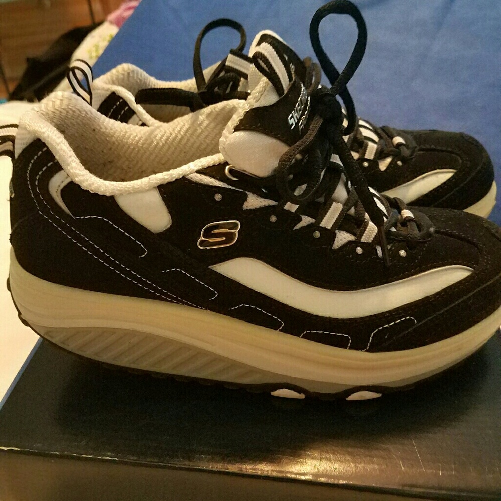 Sketchers size 6.5