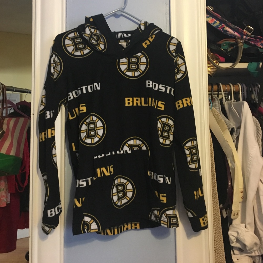 Boston bruins long sleeve shirt