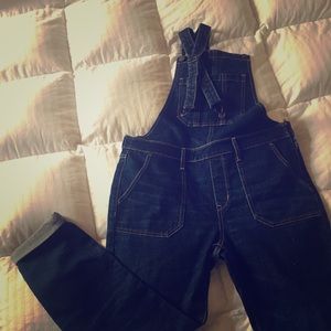 Skinny overalls