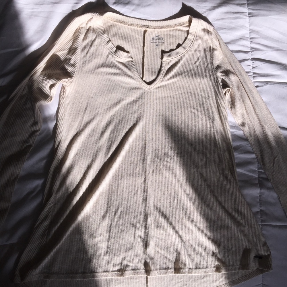 Hollister longsleeve tee