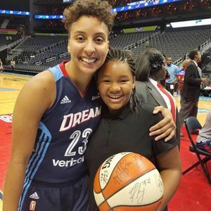 Meet your Posher, Mya