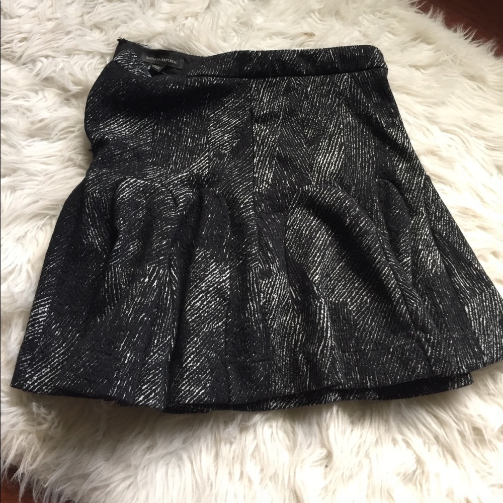 Banana republic tulip skirt