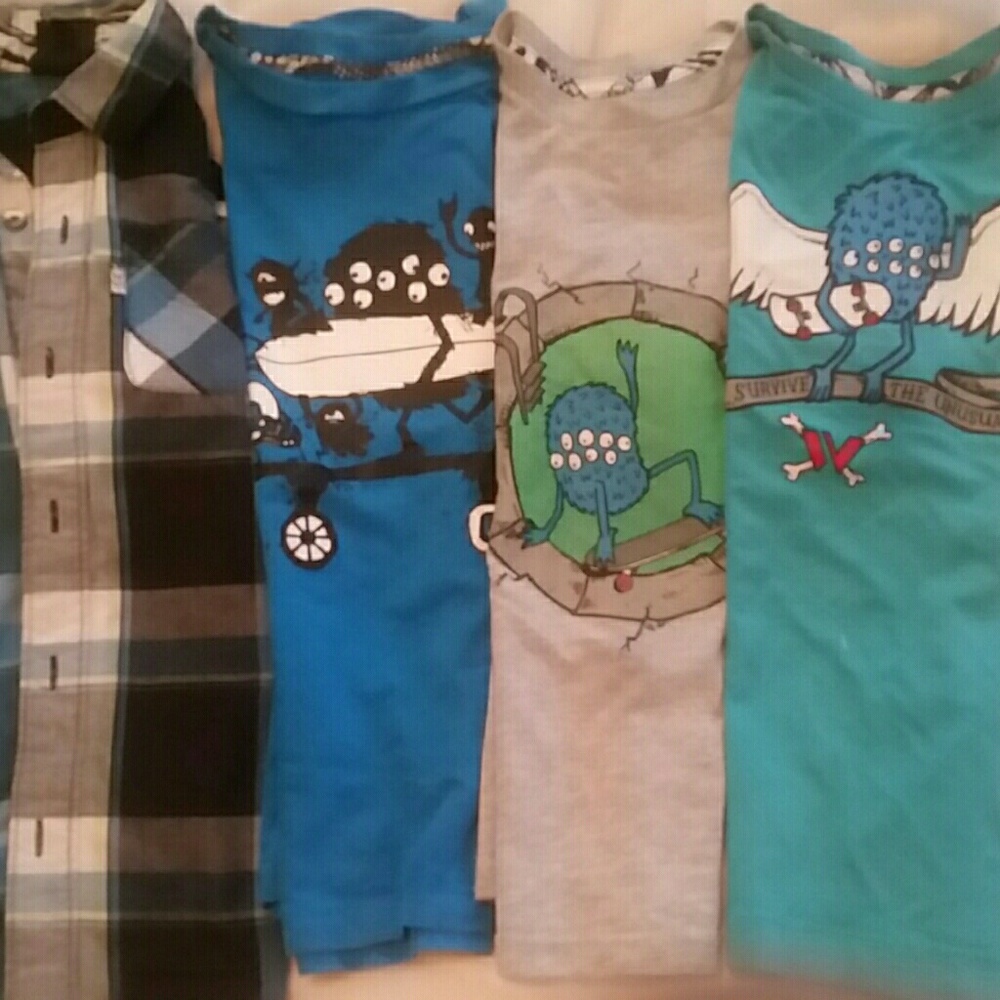 5 shaun white shirts size small  5/6