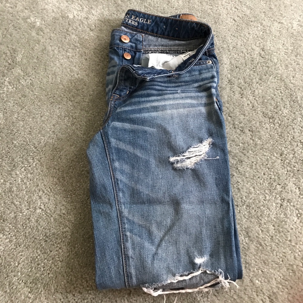 American Eagle boy crop capris