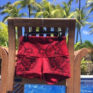 Lululemon booty shorts