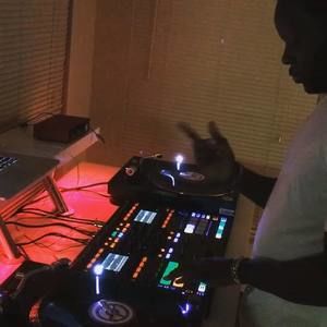 Meet your Posher, Kenyon