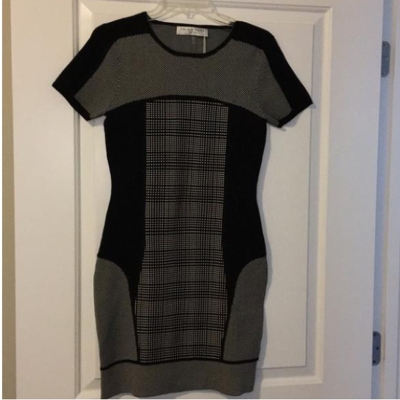 Trina Turk Camberly Dress - Picture 4 of 4