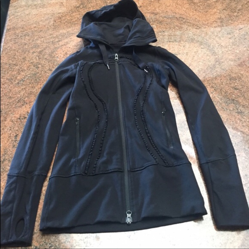 lulu lemon in stride jacket