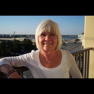 Meet your Posher, Sharon