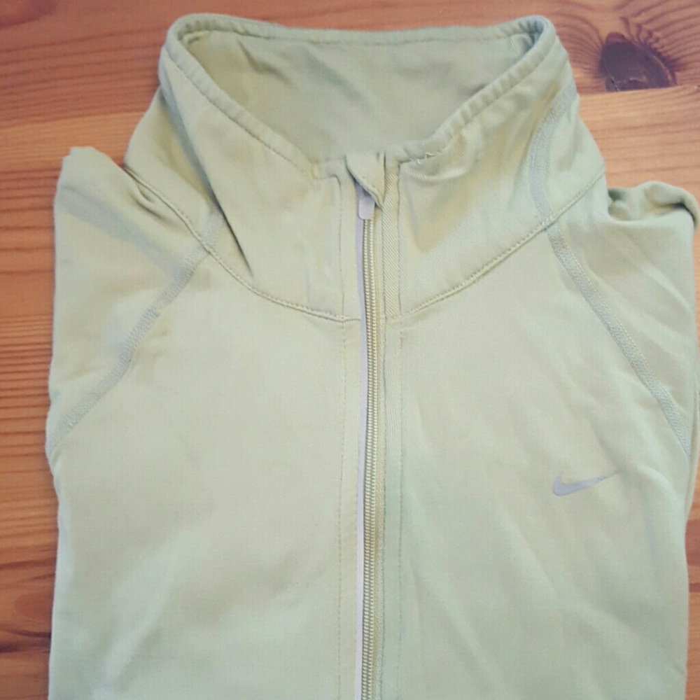 Sale! Nike FIT DRY light green workout top