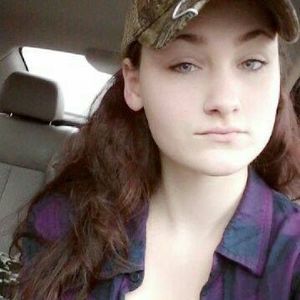 Meet your Posher, Chloe