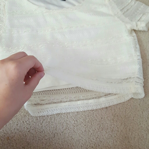 Lace overlay crop top - Picture 3 of 4