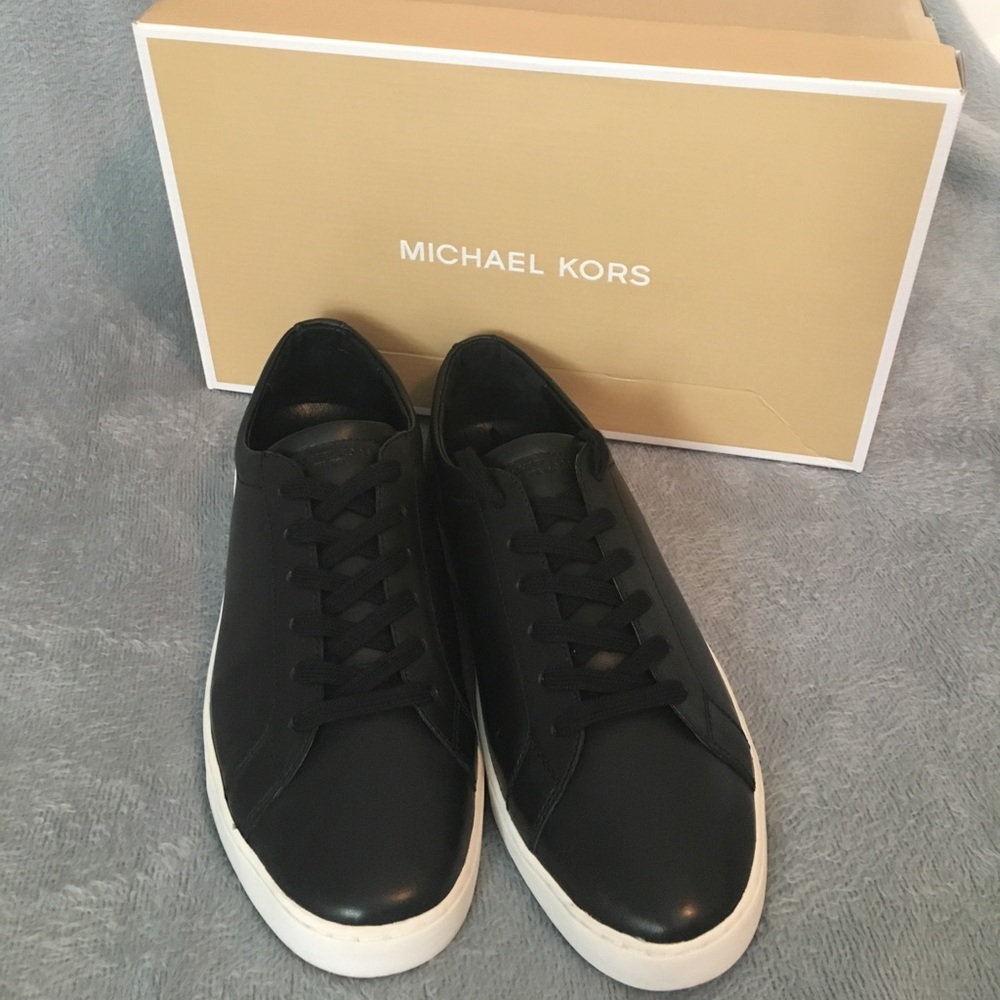 NWT men's Michael Kors shoes