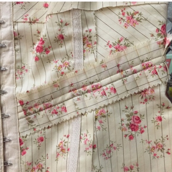 SOLD NWOT BCBG Bustier Floral Rose Festival Top S 4 - Picture 2 of 5