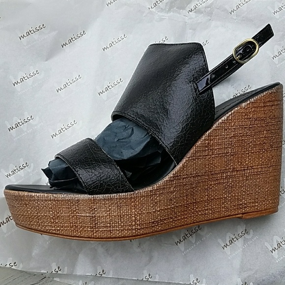 SIZE 9 LEFT DANTE WEDGE SANDAL - Picture 4 of 8