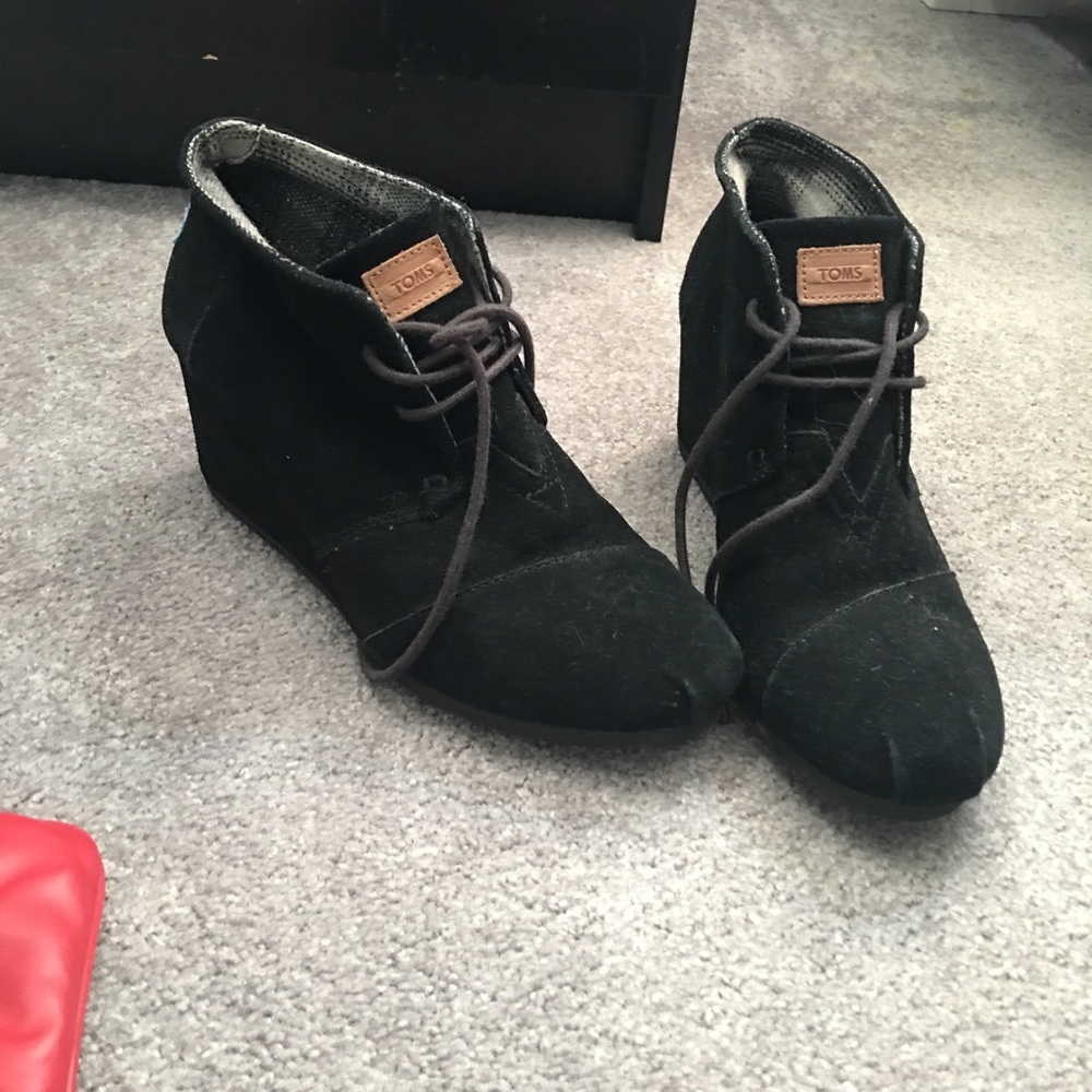 Toms Booties - Picture 1 of 5