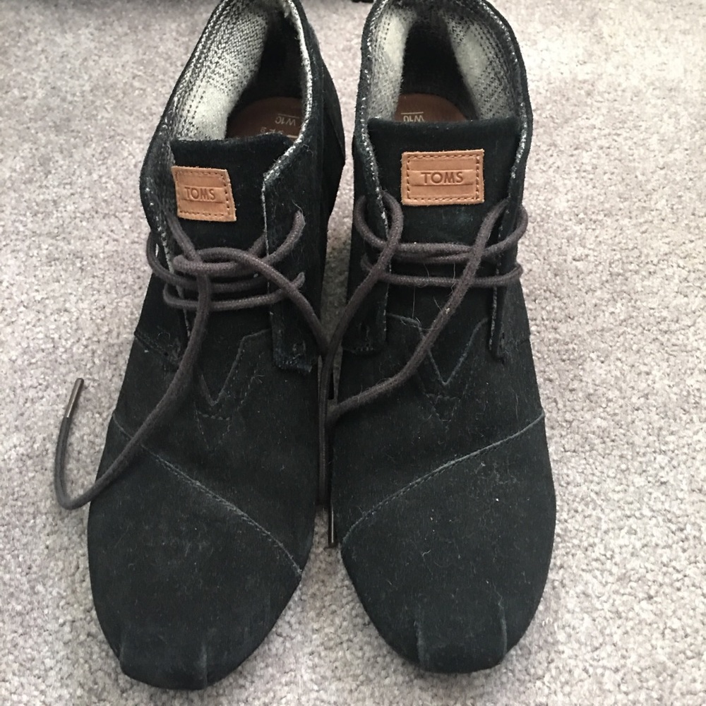 Toms Booties - Picture 2 of 5