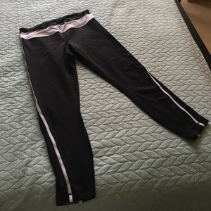 MOVINGSALE💓 Black & White Lulu Lemons!