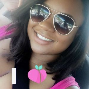 Meet your Posher, Malika