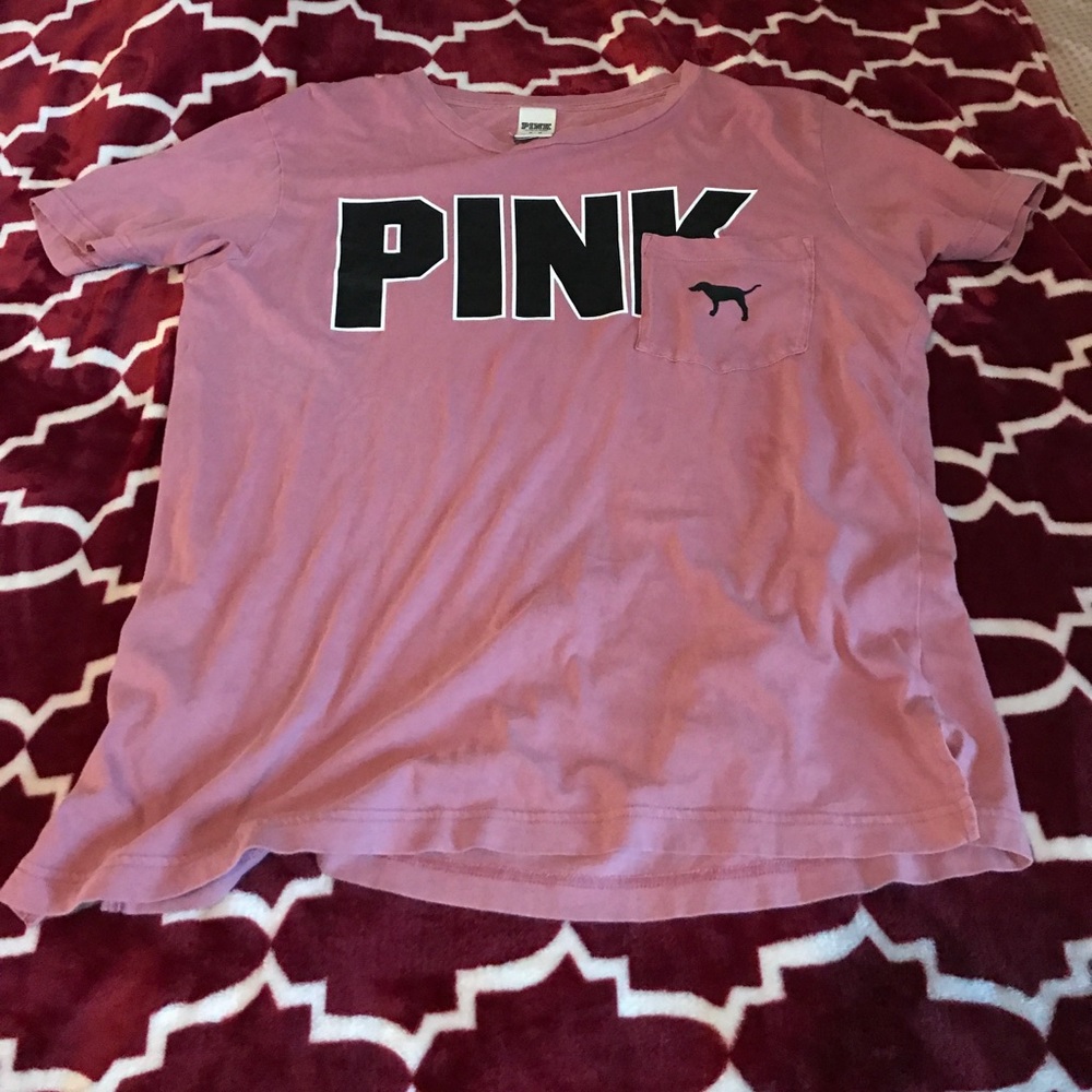 Vs pink t-shirt