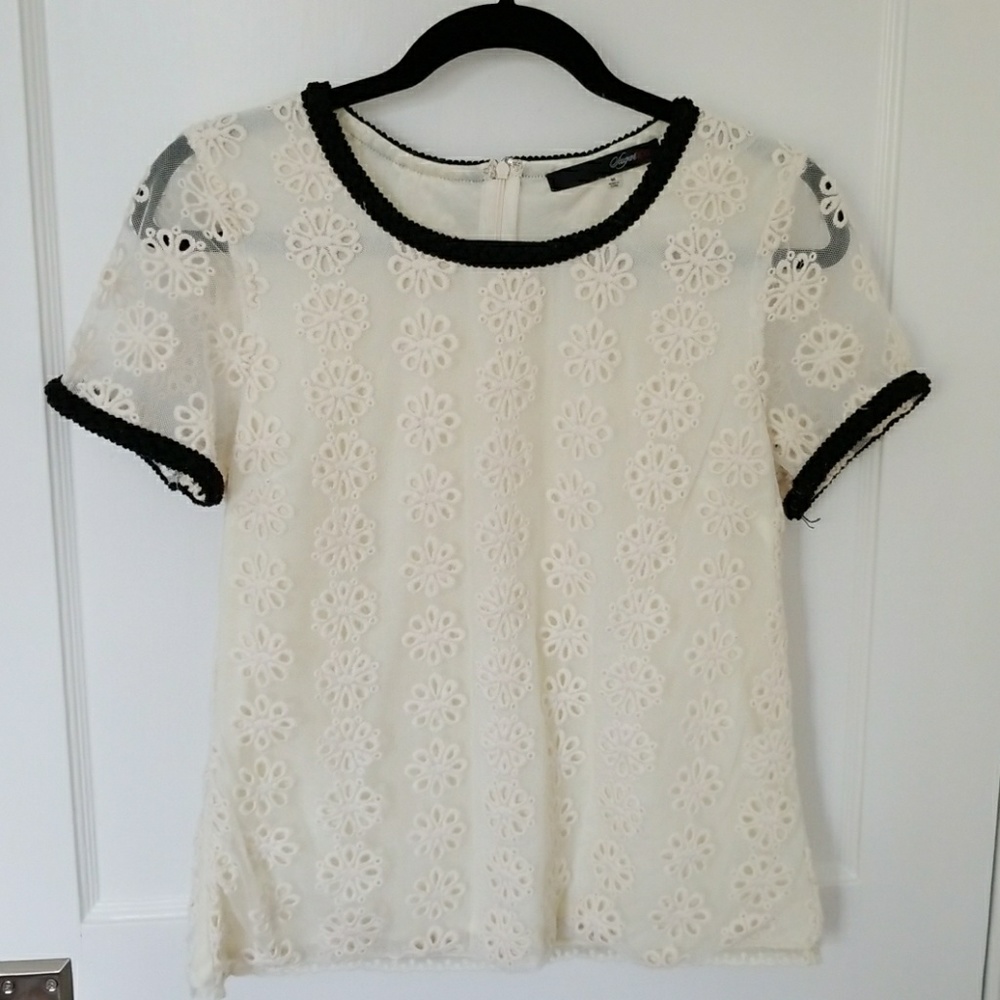 Cream lace top with black detail