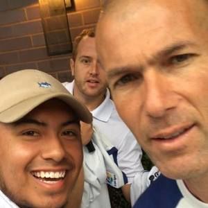 Meet your Posher, Luis
