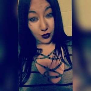 Meet your Posher, Genevieve