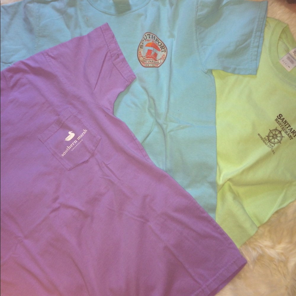 Check out this BUNDLE OF COLORFUL & CUTE T SHIRTS!