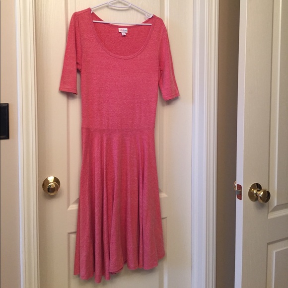 SOLD - LulaRoe Nicole dress. Size Small. - Picture 1 of 4