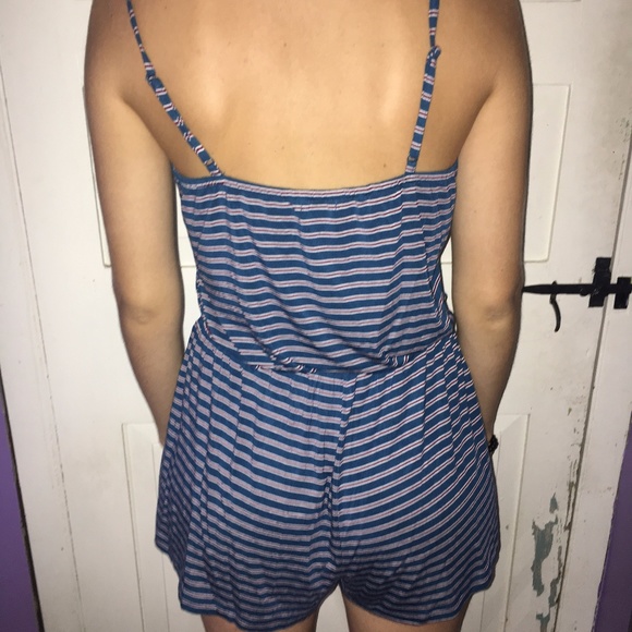 striped romper - Picture 2 of 2
