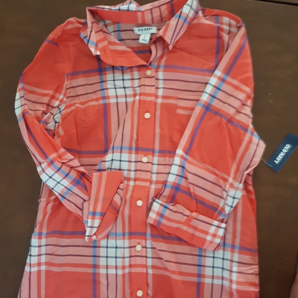 Old navy button up shirt