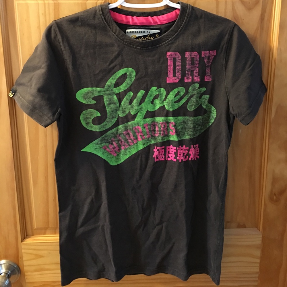 Black Vintage Reworked Classic Superdry Tee!!