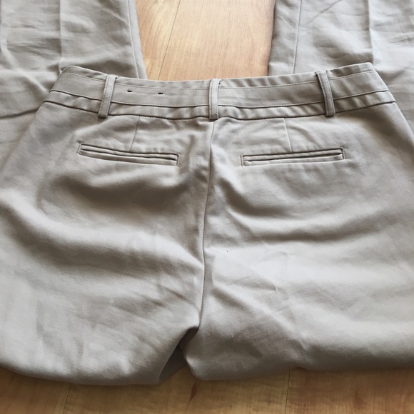 Banana Republic Khaki crops - Picture 4 of 4