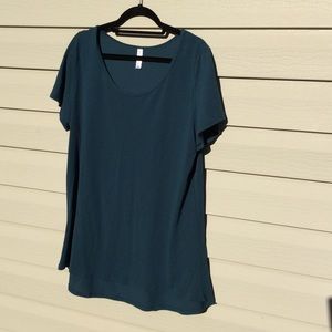 FINAL MARKDOWN 🌺 LuLaRoe 2x Teal Classic T