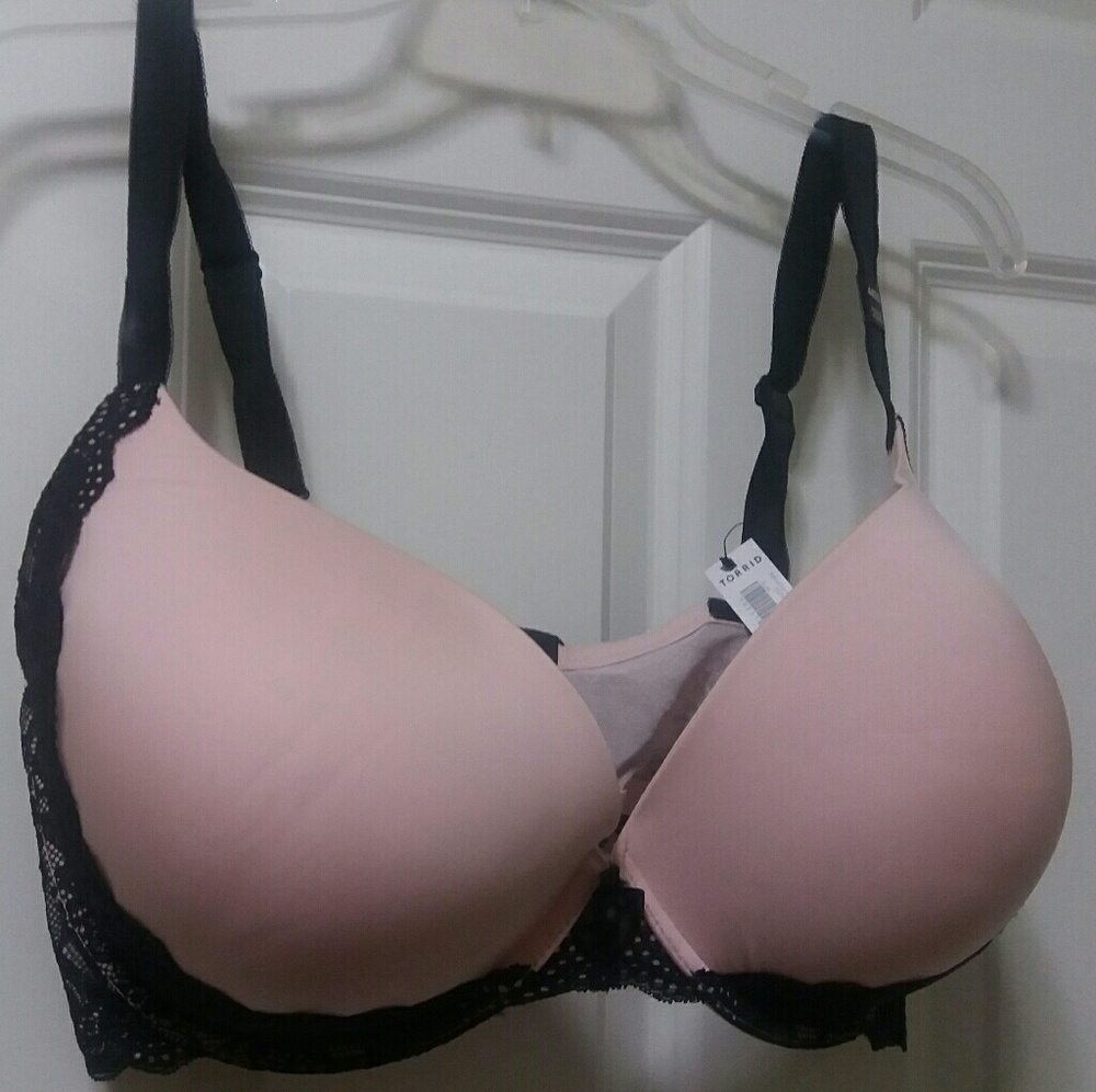 NWT Torrid Bra 44DD