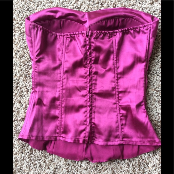 💋 Satin Bustier Top 💋 - Picture 2 of 5