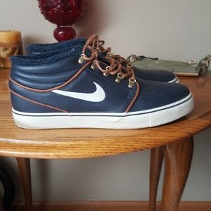 Brand new nike shoes