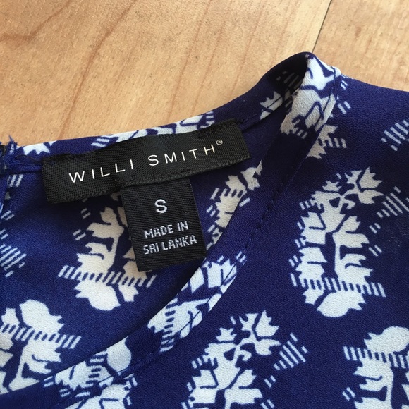 Flowy, patterned top, worn once - Picture 3 of 4