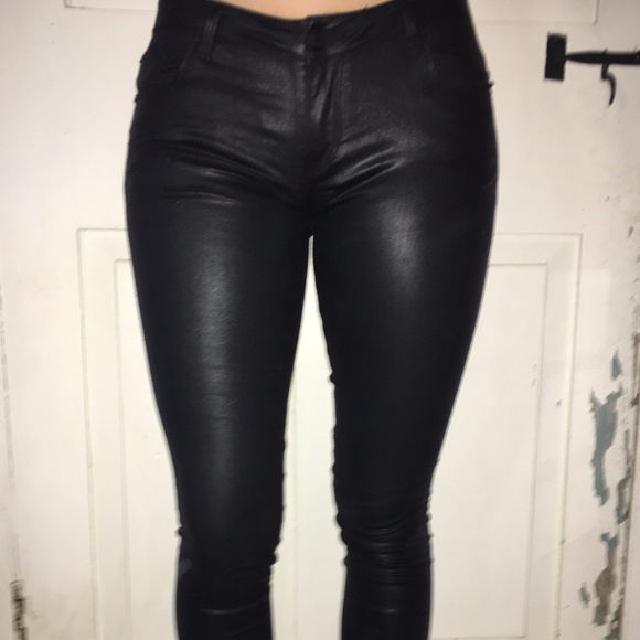 Faux leather pants - Picture 2 of 3